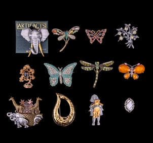 Vintage Brooches Including Jonnette Jewelry