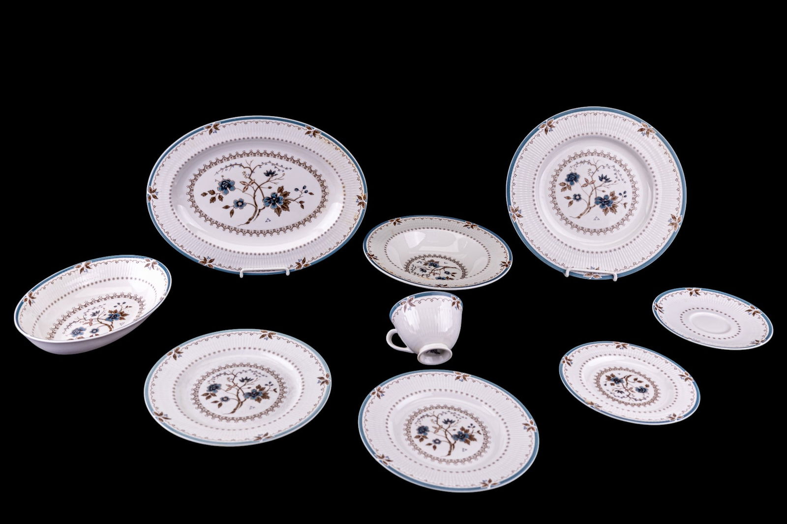 Royal Doulton Old Colony China Set (1 of 5)