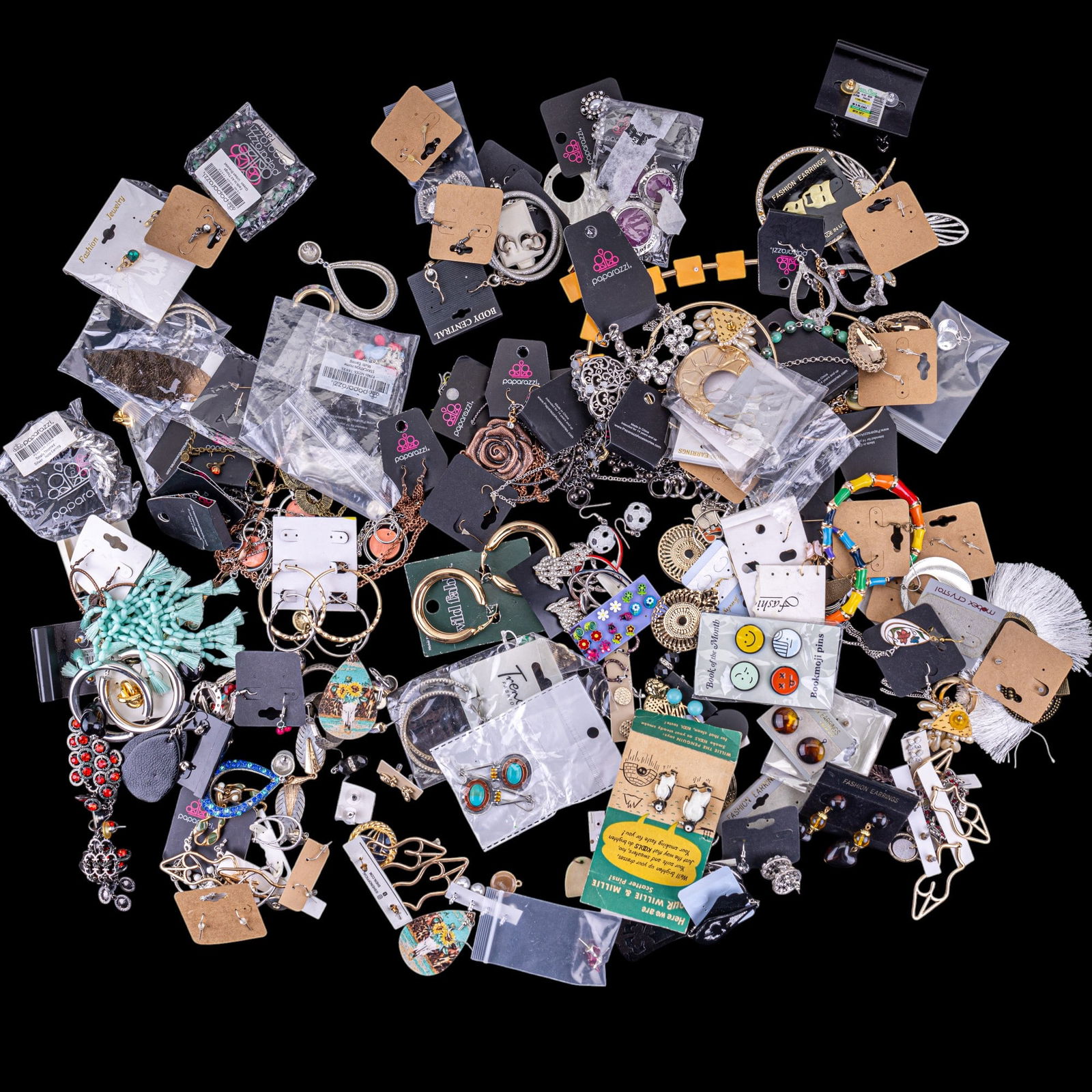 Costume Jewelry Earrings (1 of 5)