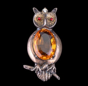 Early Sterling Jelly Belly Owl Brooch