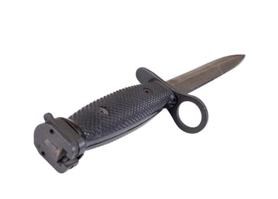 Milpar Vietnam-Era U.S M7 Bayonet, M8A1 Sheath