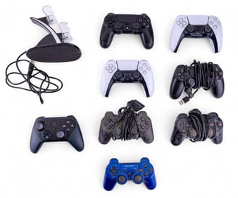 PS5 & more Playstation Controllers (8 Pc.)