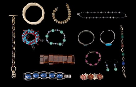 Sarah Cov., Napier, Lisner Coro, more Brooches