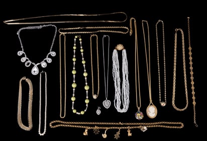 Vintage Gold Tone Necklaces