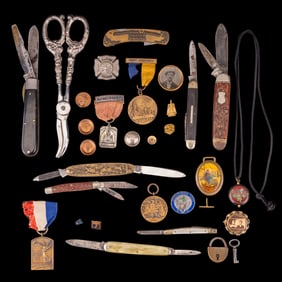 Vintage Medals and Pocket Knives