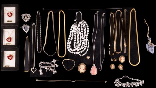 Rose and Cameo Style Jewelry