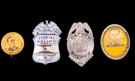 Early Vintage Pin Back w/ FDR, Badges