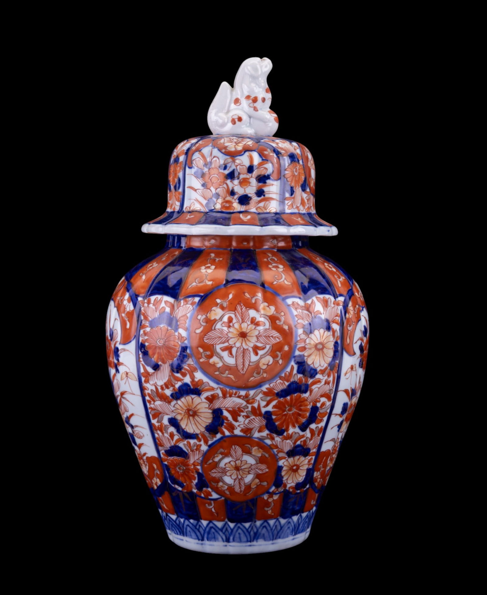 Japanese Imari Porcelain Lidded Ginger Jar (1 of 7)