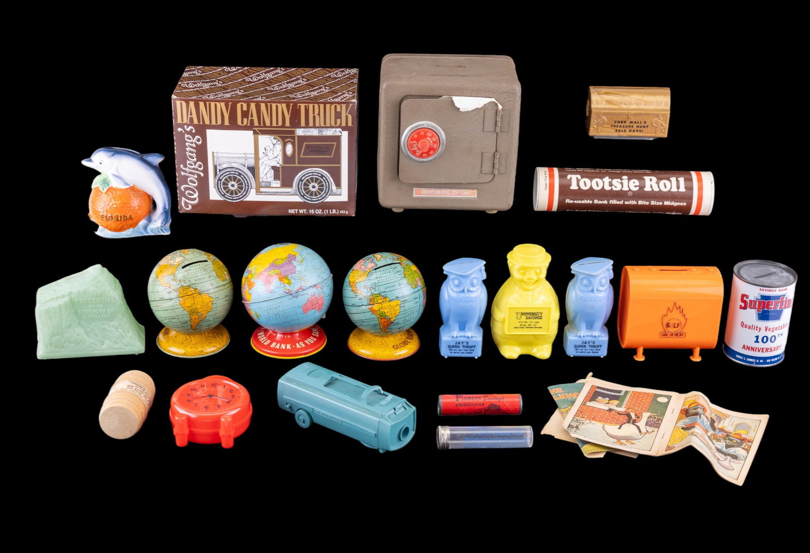 Vintage Coin Banks (1 of 9)