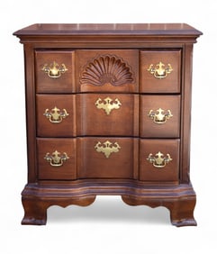 Universal Cherry Shell-Carved Bachelors Chest