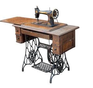 Oak Singer Sewing Machine