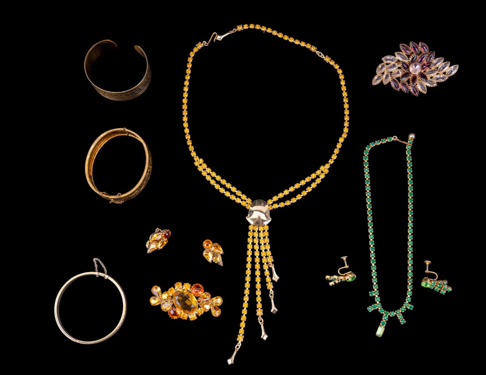 Costume Jewelry with Rhinestones (1 of 9)
