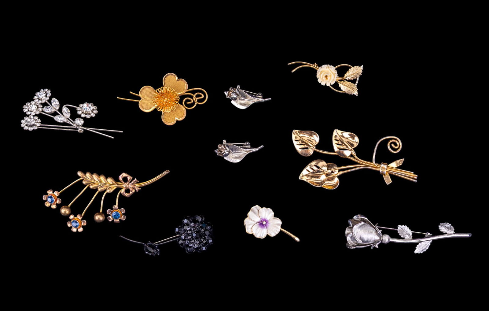 Vintage Brooches (10) (1 of 9)