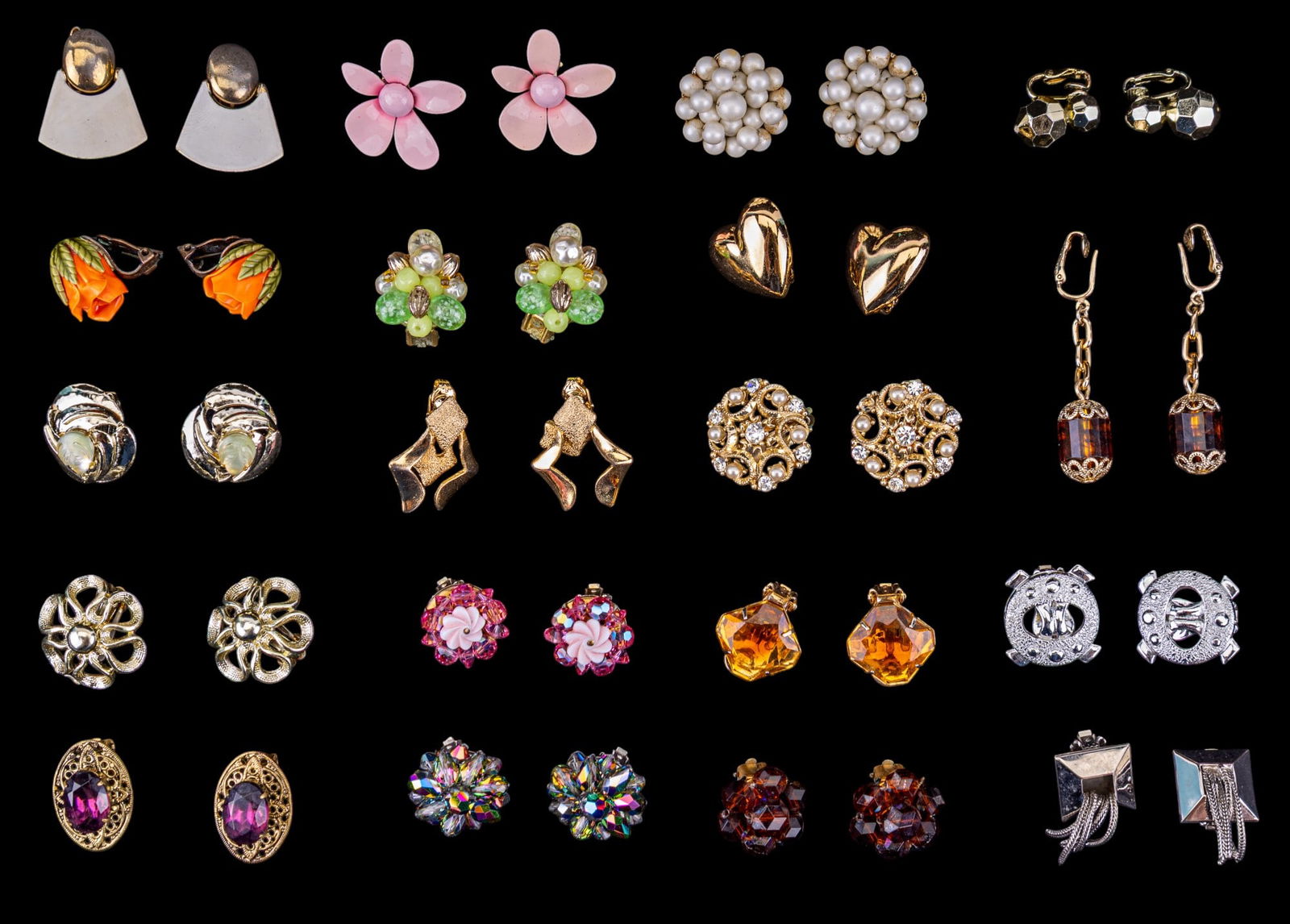 Large Collection of Mod Retro Earrings (1 of 11)