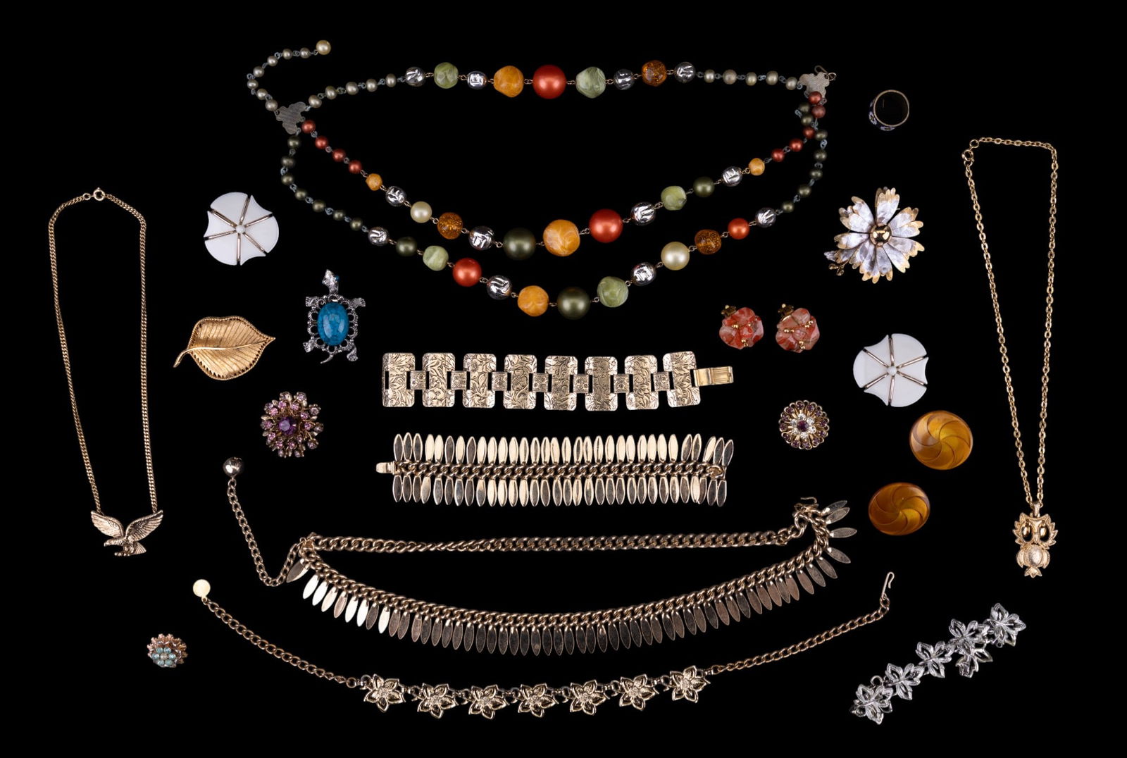 Retro and Vintage Jewelry (1 of 13)