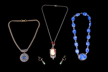 Victorian to Art Deco Vintage Necklaces