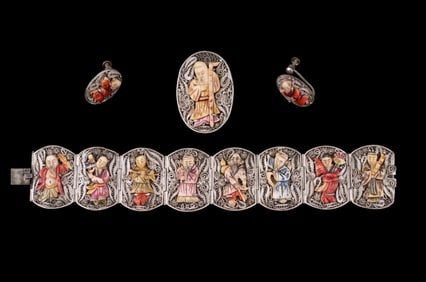 Chinese Silver Carved Vintage Bracelet