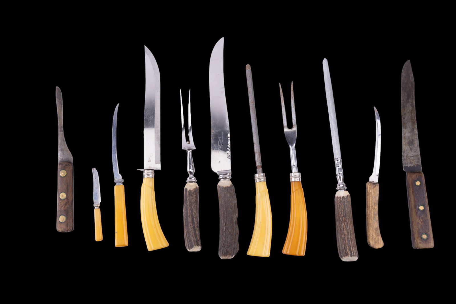 Early Bakelite & Antler Cutlery Set (1 of 12)