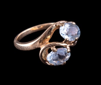 14k Gold Ring w/ Aquamarine Stones