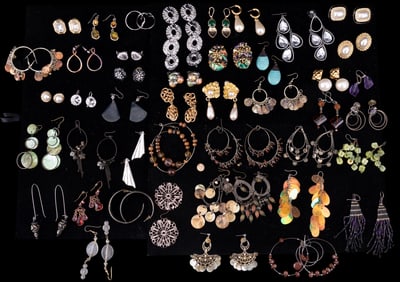 Costume Earrings (45 pairs)