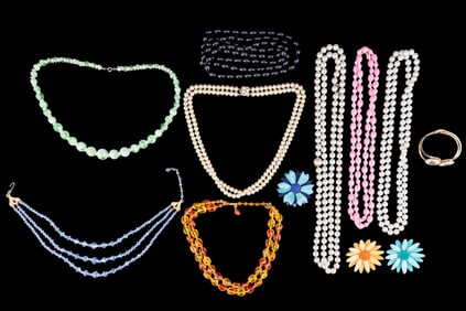 Vintage Costume Jewelry, Nesting Dolls