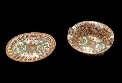 Famille Rose Porcelain Fruit Basket w/ Tray