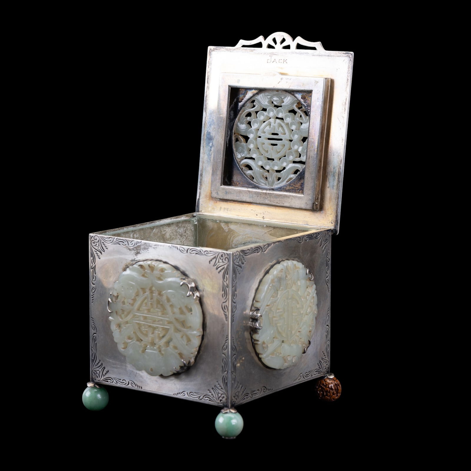 Edward Farmer Sterling and Jade Box (1 of 13)