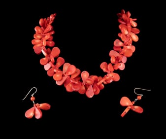 Vintage Coral Teardrop Necklace and Earring Set