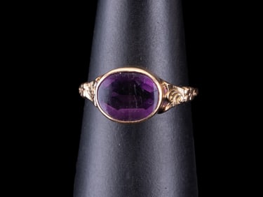 10K Yellow Gold and Purple Rhinestone Ring