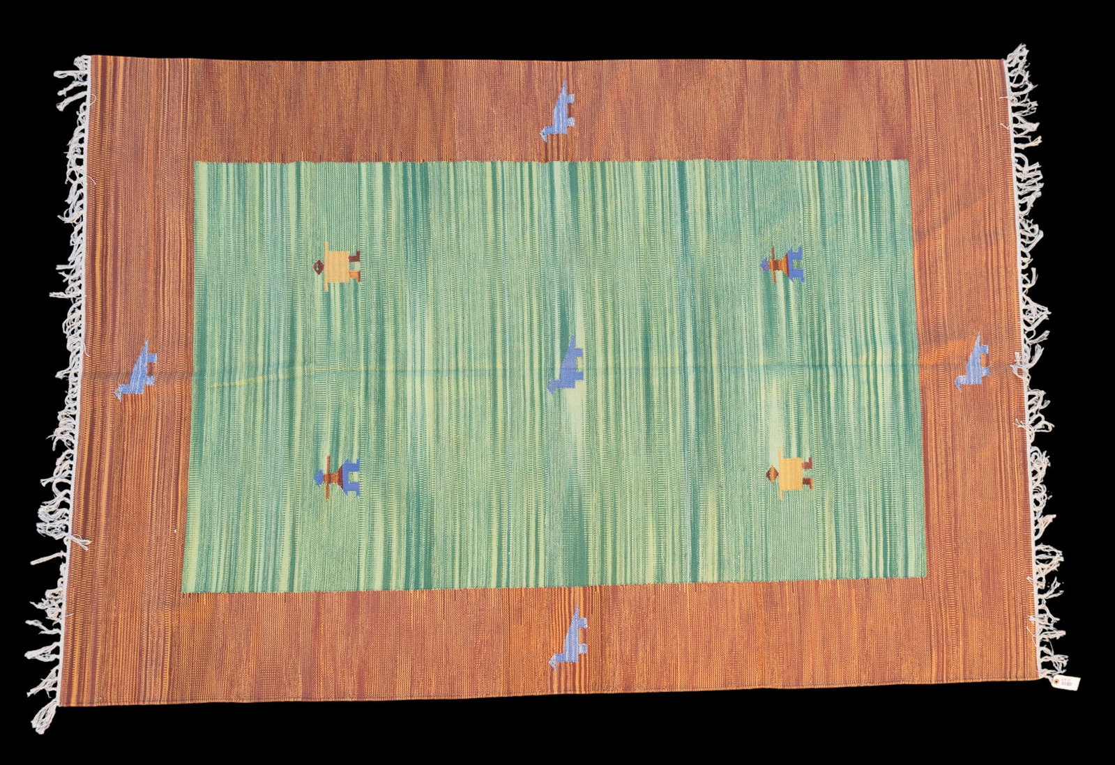 South American Kilim: South American Kilim rug. Measures approx. 8' 3" L x 5' 8" W.