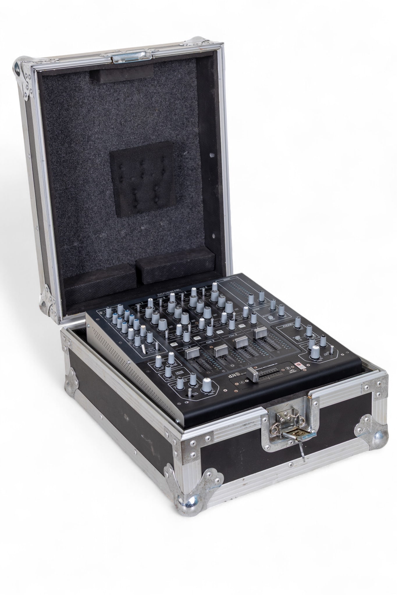 Mackie D4 Pro-4 Channel Mixer (1 of 14)