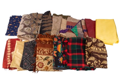 Collection of Fine Linens / Textiles