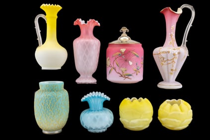 Fenton Colorful Art Glass Pieces (8)