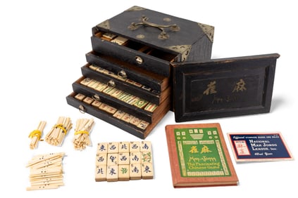 Chinese Mah-Jongg Set c.1920s in Black Box