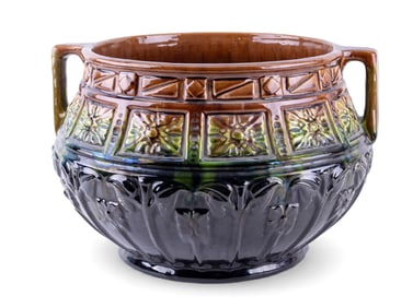 Roseville Majolica Jardiniere