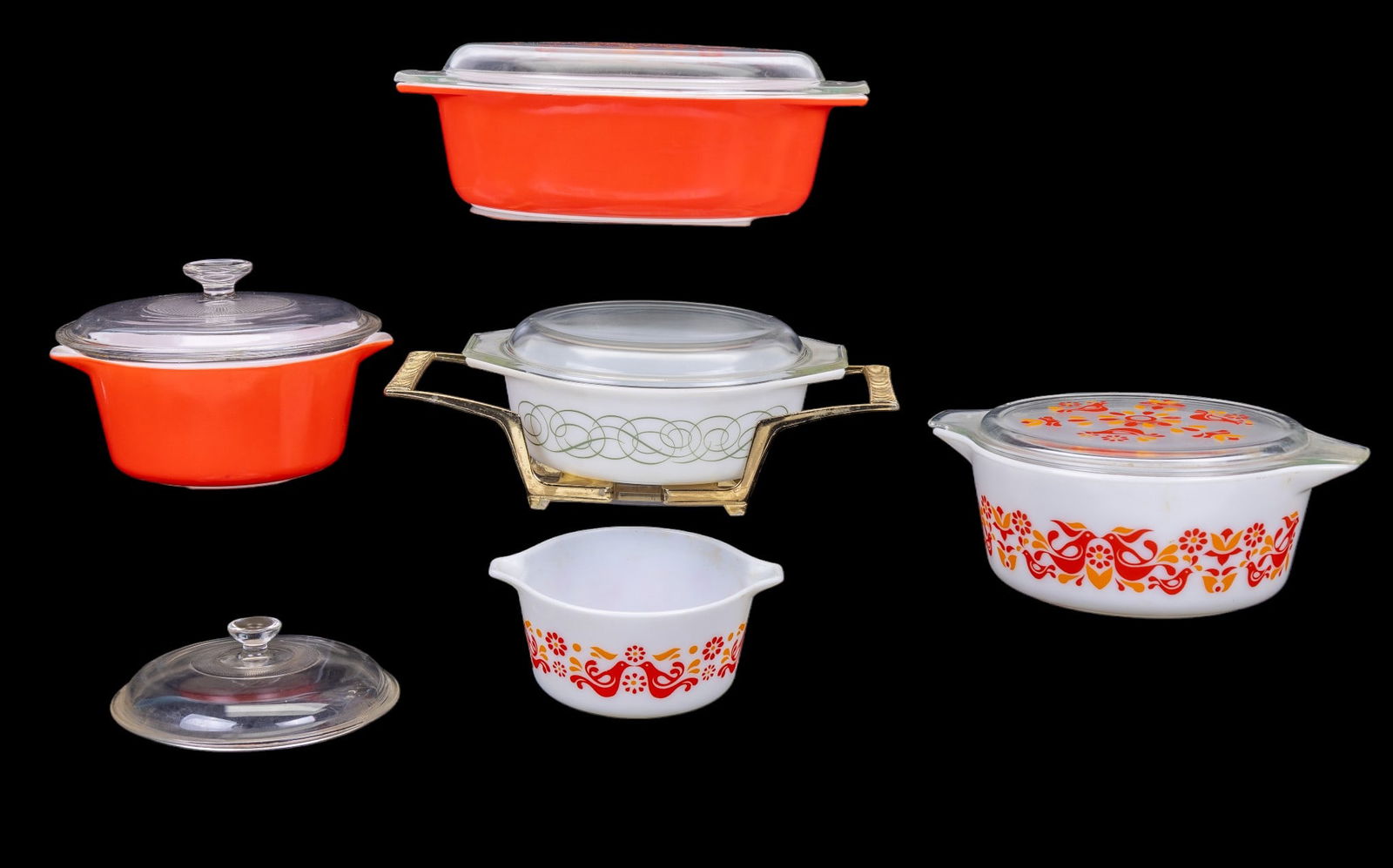 Vintage Pyrsek Friendship and Green Scroll Dishes: collection of vintage Pyrex casserole dishes including #043 .5qt casserole with #943-C 23 lid in the reverse sage Green Scroll pattern, #78 adjustable cradle handles, #45 2.5qt with #945-C 37 lid, #47