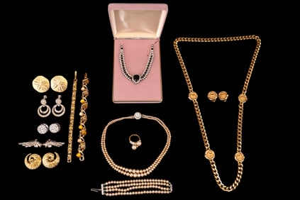 Designer Jewelry w/ Vanna White in OB