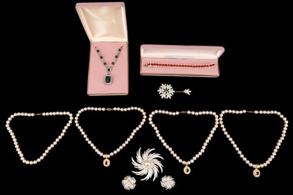 Sarah Coventry, Vanna White Jewelry Sets
