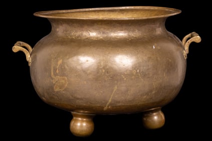 "Tyne" Antique English Dovetailed Brass Cauldron