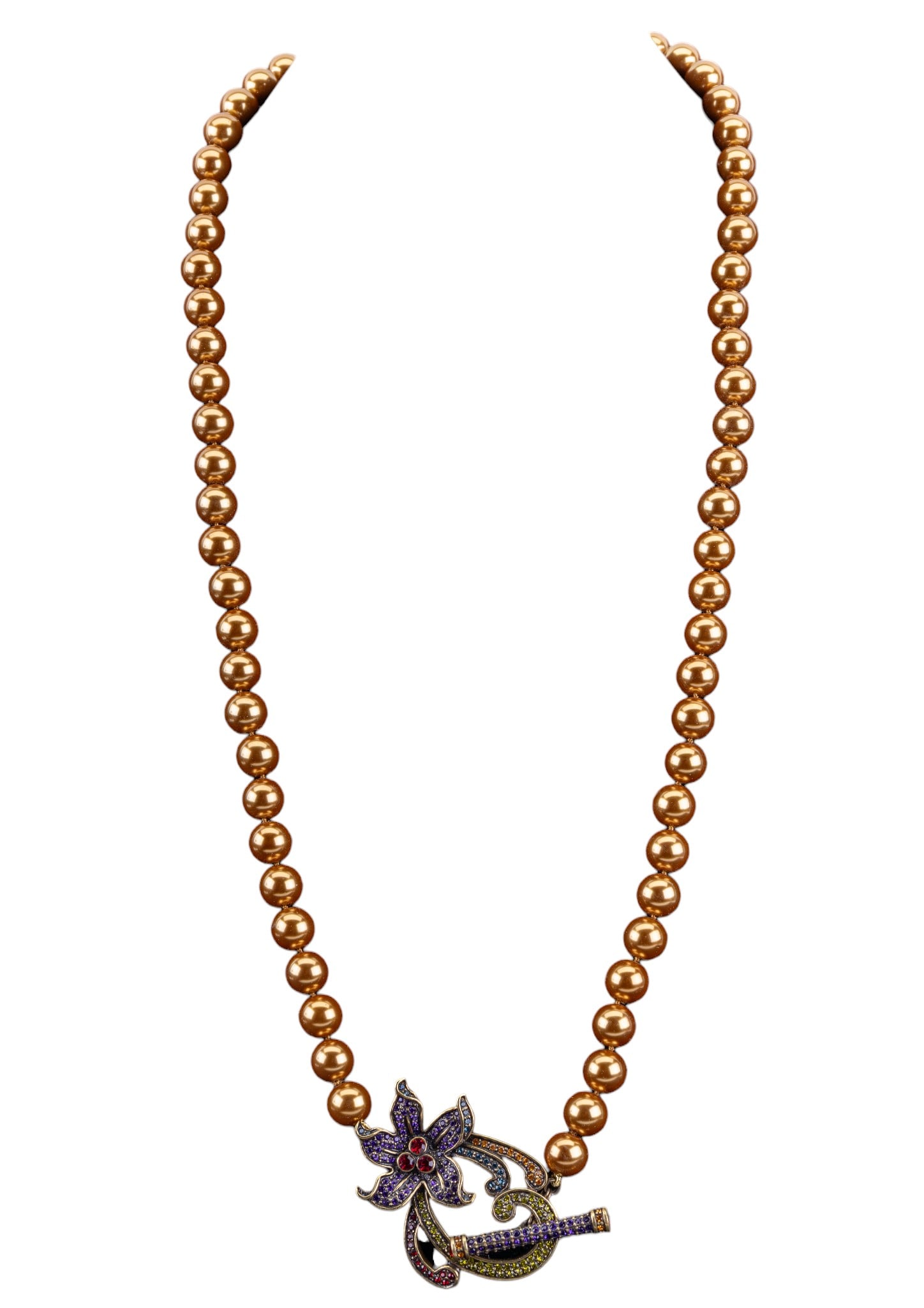 Heidi Daus Vintage Necklace: Crystal floral detail necklace with golden hued pearls, signed Heidi Daus.