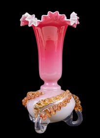 Vintage Fenton Art Glass w/ Ruffled Rim