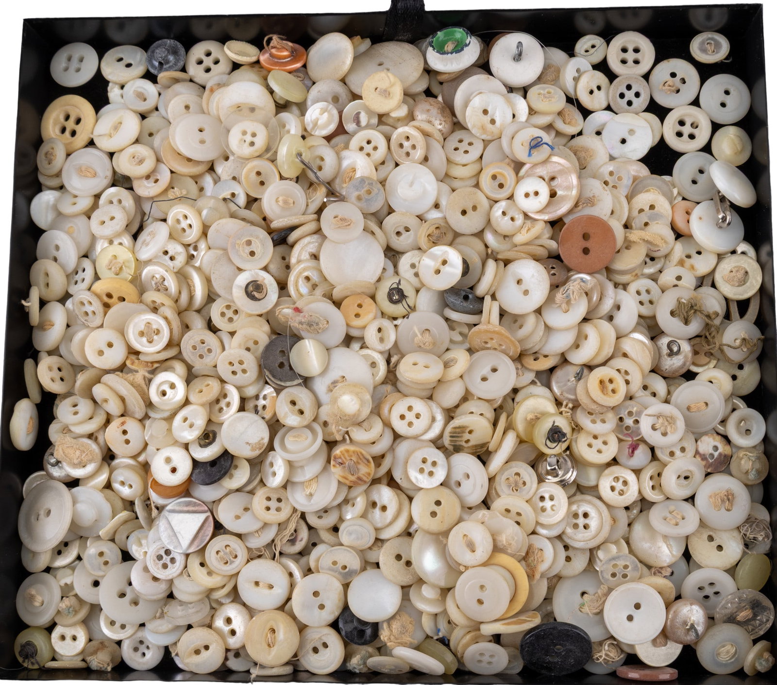 Vintage & Antique Buttons (1 of 5)