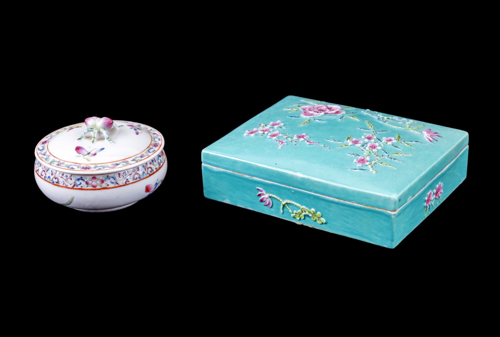 Chinese Covered Porcelain Boxes (1 of 6)