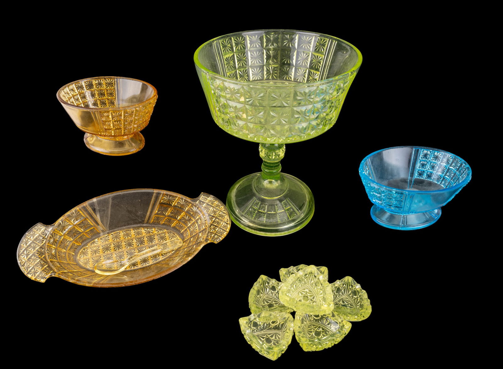 Uranium Glass Tableware (1 of 11)