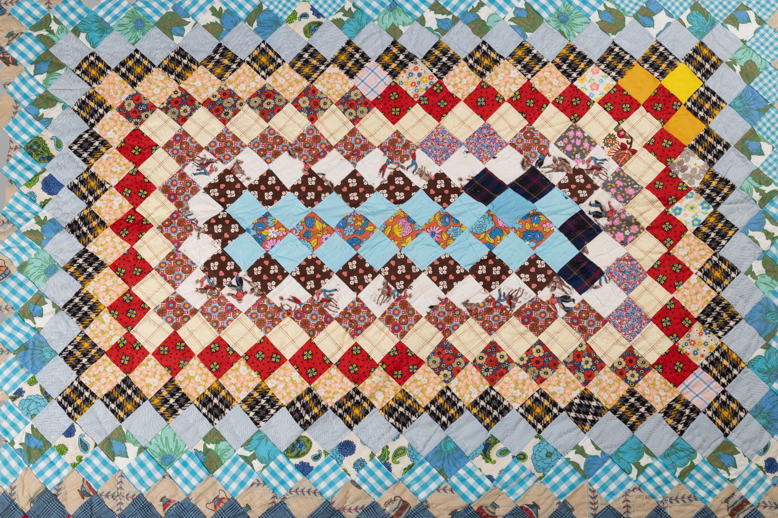 Vintage Diamond Pattern Patchwork Quilt (CA King) - 5