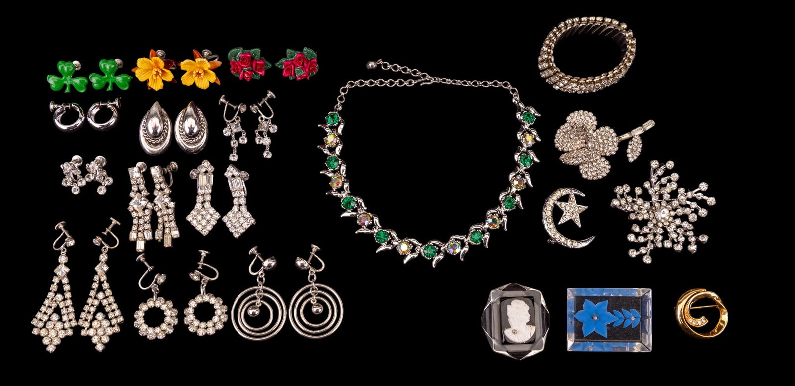 Vintage Lucite and Rhinestone Jewelry (1 of 19)