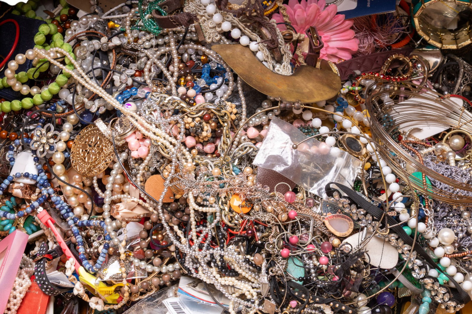 43 Pounds Broken, Crafting, & more Costume Jewelry (1 of 4)