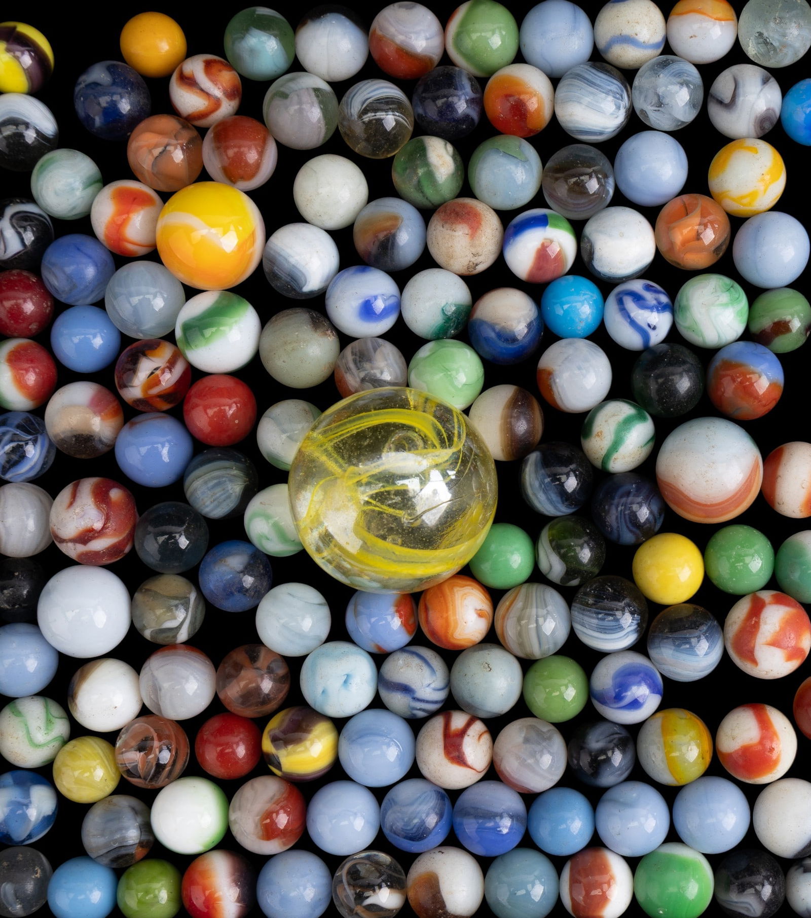 Assorted Antique & Vintage Marbles (1 of 5)