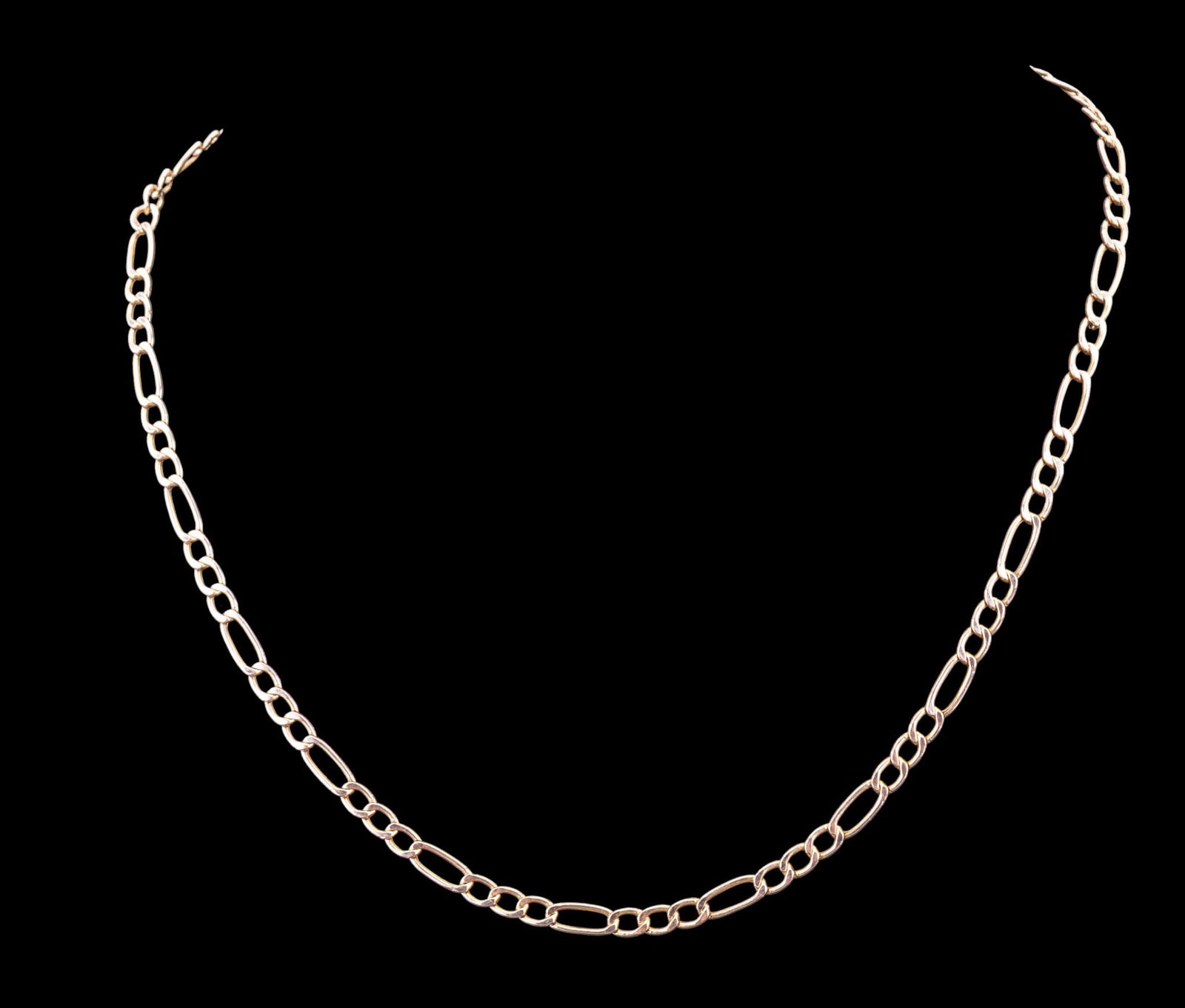 14K Gold Link Chain, 20.5 Inches, 6 Grams: 14K gold chain with a total length of 20.5 inches and a weight of 6 grams. The design features oval links and is finished with a lobster clasp closure on both ends. Suitable for stand alone wear or pa
