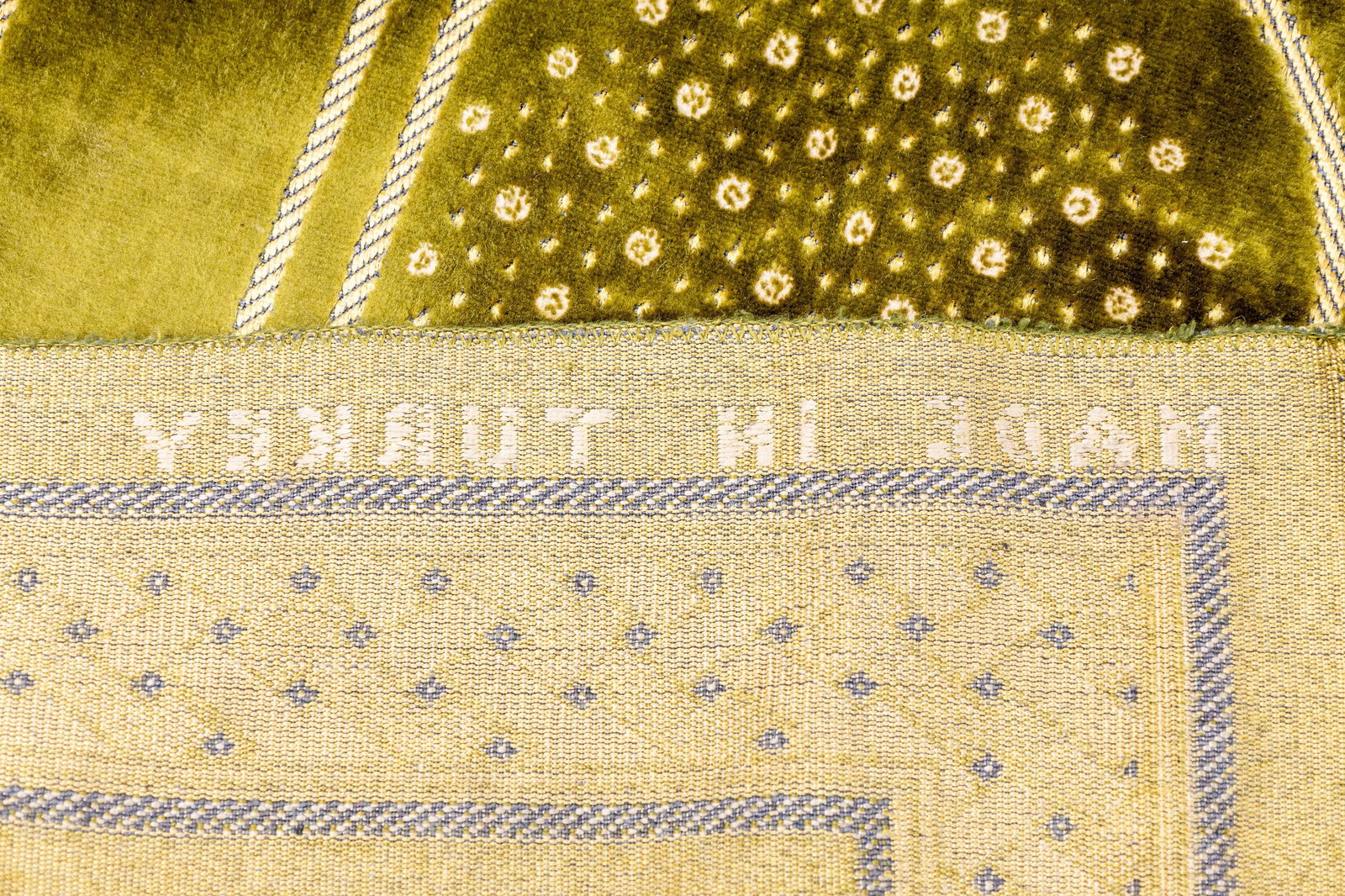 2 Islamic Prayer Rugs - 15